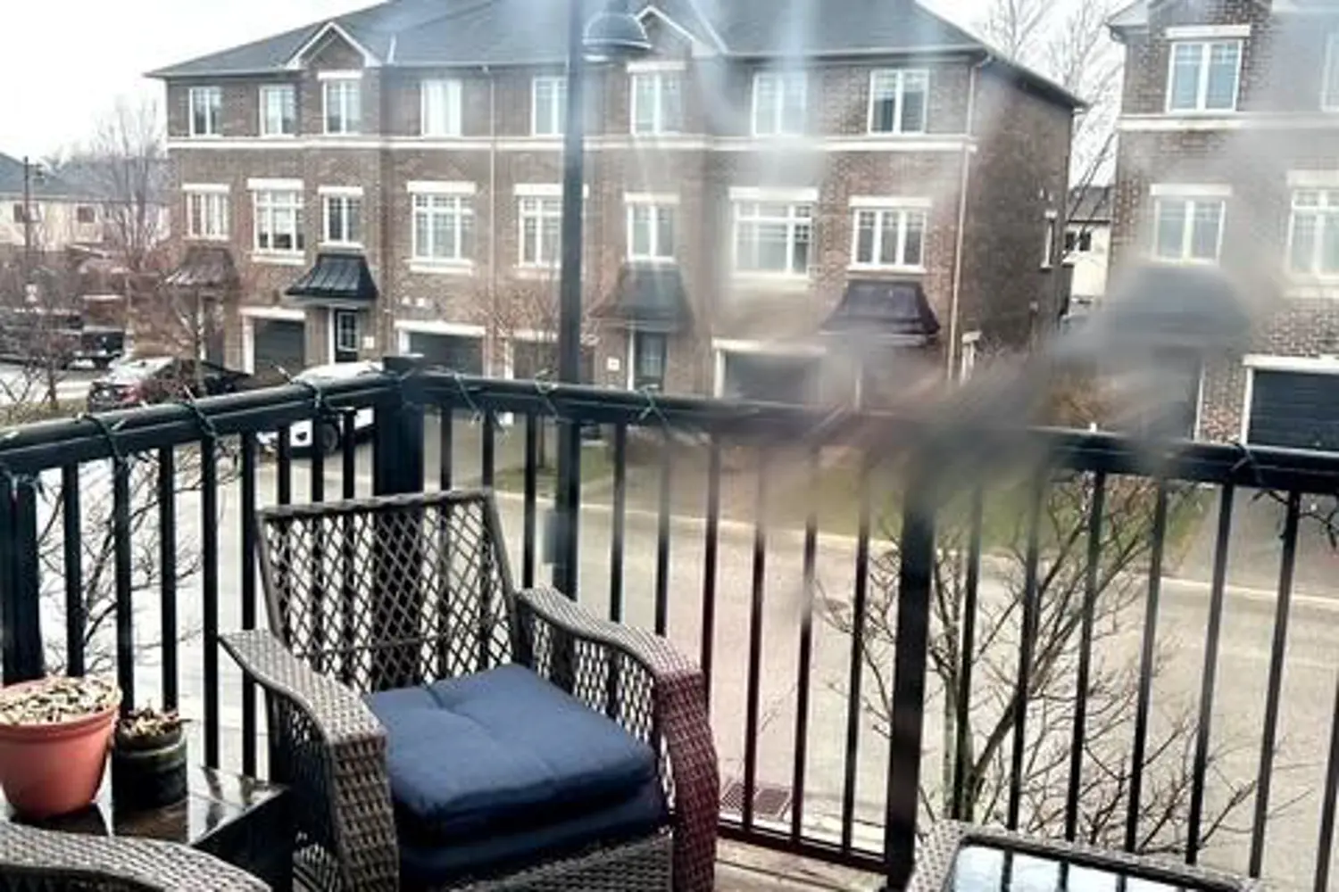 466 Meadowglade Road photo 4