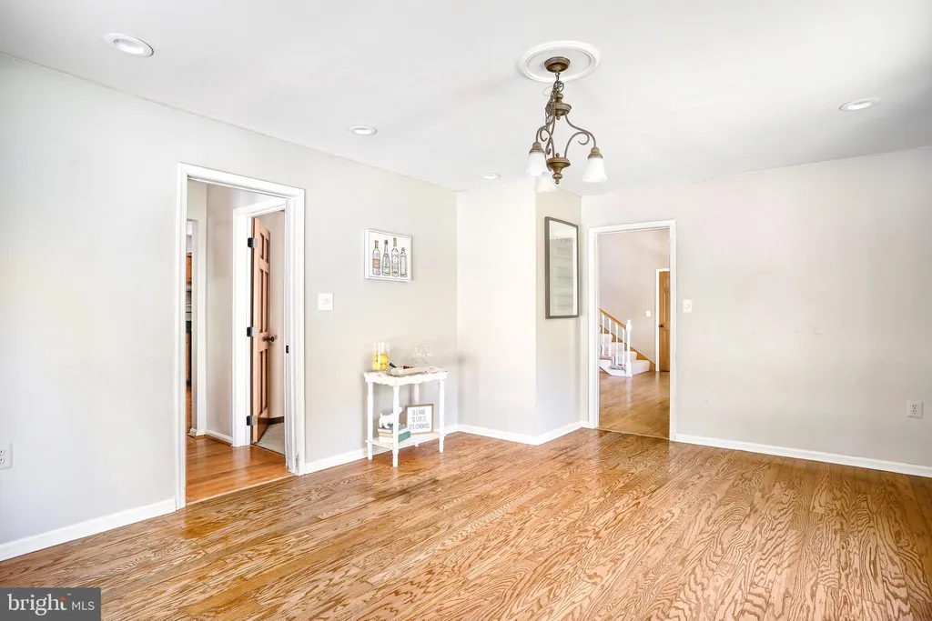 Additional image 10 of 127 Cool Glen Circle, Harpers Ferry, WV 25425