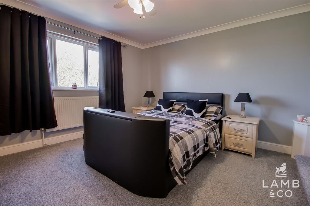 Additional image 31 of 5 bed detached house for saleFronks Road, Dovercourt CO12