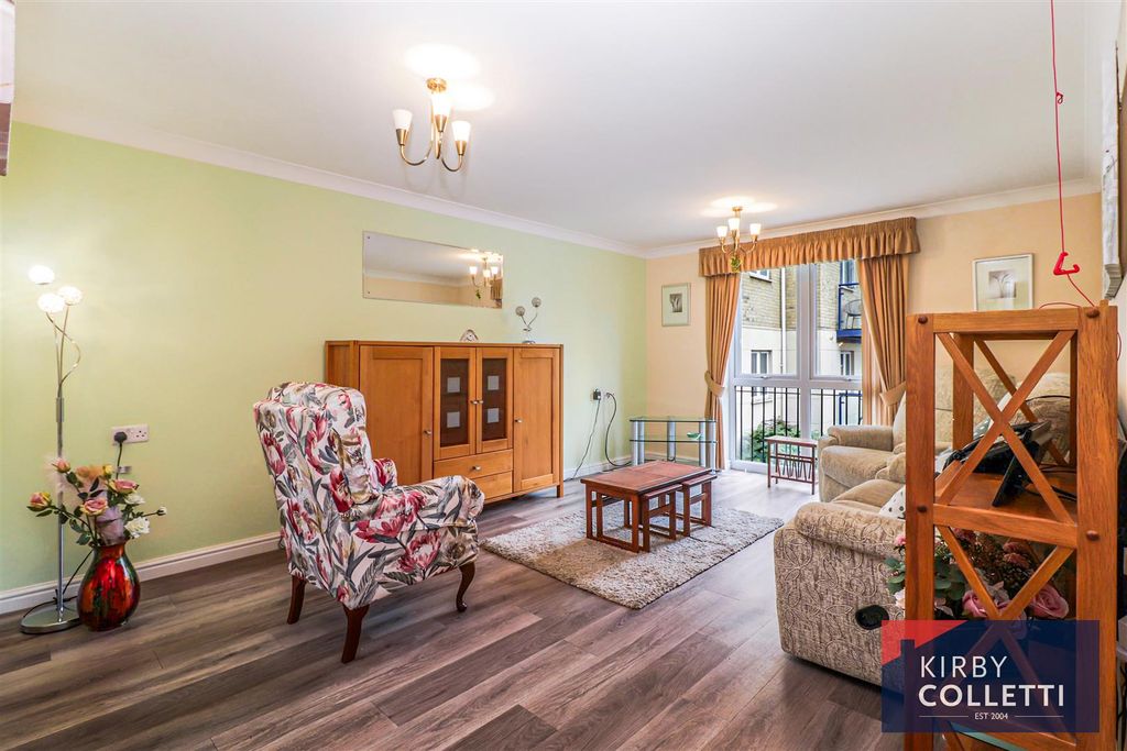 Additional image 2 of 2 bed flat for saleBrocket Road, Hoddesdon EN11