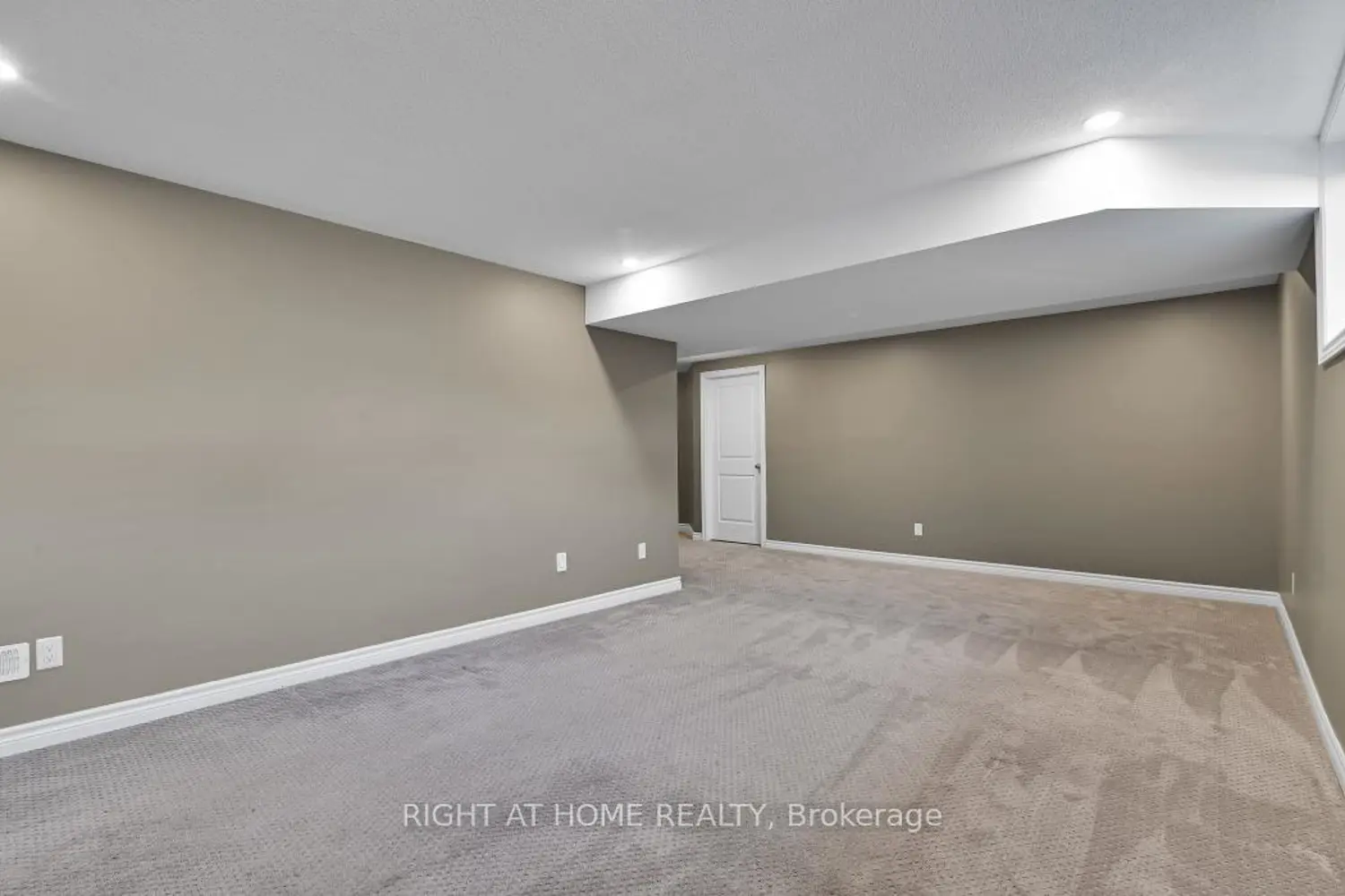 Additional image 14 of 213 Esturgeon Street