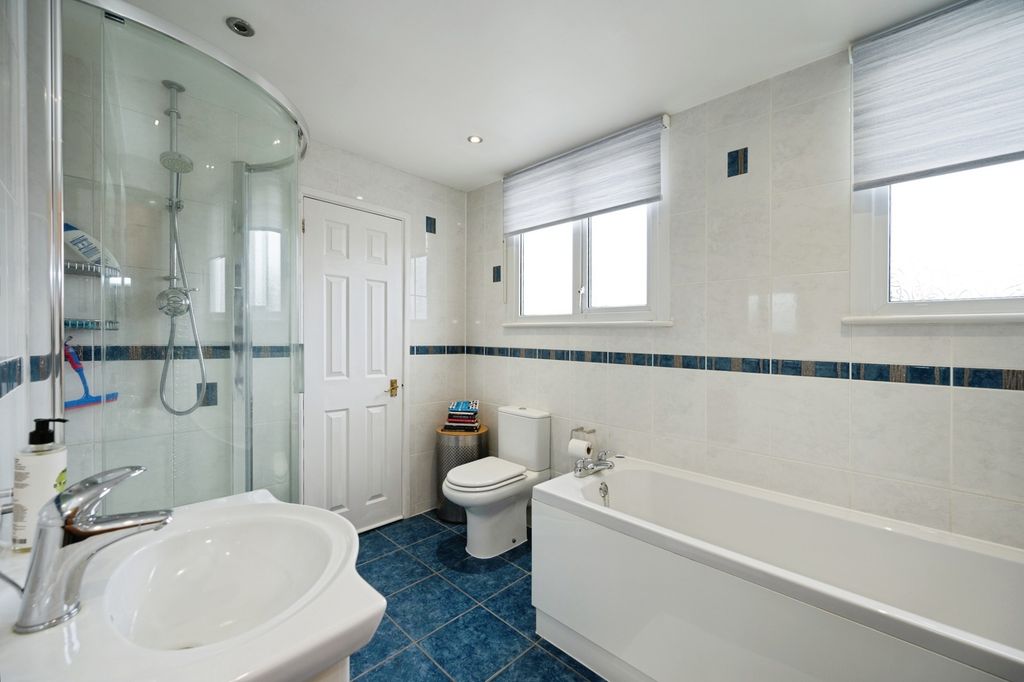 Additional image 15 of 4 bed detached house for saleSt. Helens Road, Hayling Island PO11