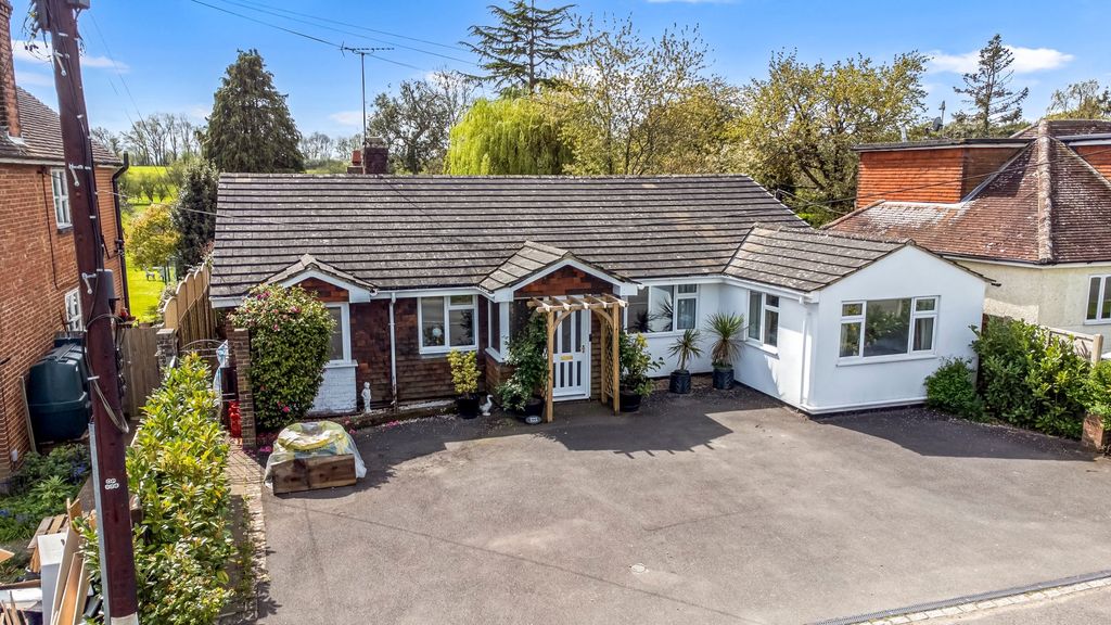 4 bed detached bungalow for saleWest End Lane, Henfield BN5