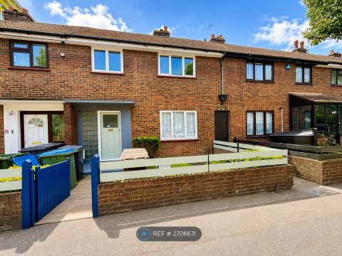 Lansdowne Road, London E11