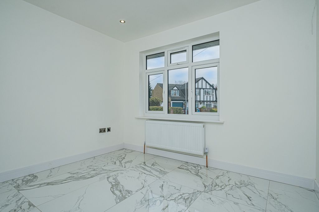 Additional image 7 of 5 bed bungalow for saleWaverley Close, Hayes UB3