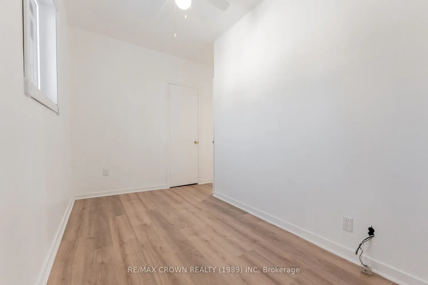 30 Pine Crescent photo 3
