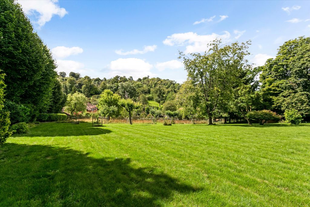 Additional image 21 of 8 bed detached house for saleHarpsden Bottom, Harpsden, Henley-On-Thames, Oxfordshire RG9