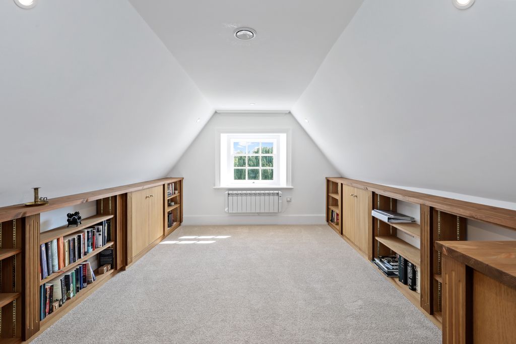Additional image 26 of 5 bed property for saleOld Bedhampton, Hampshire PO9
