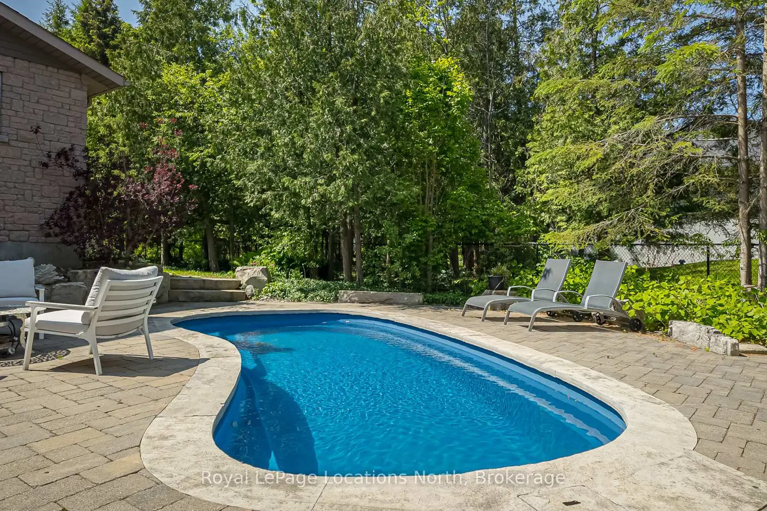 13 Parkland Drive photo 4