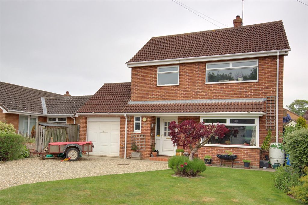 3 bed detached house for saleCheyne Walk, Hornsea HU18