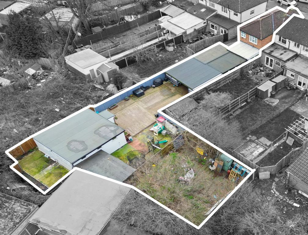 Additional image 5 of 5 bed semi-detached house for saleBotwell Lane, Hayes UB3
