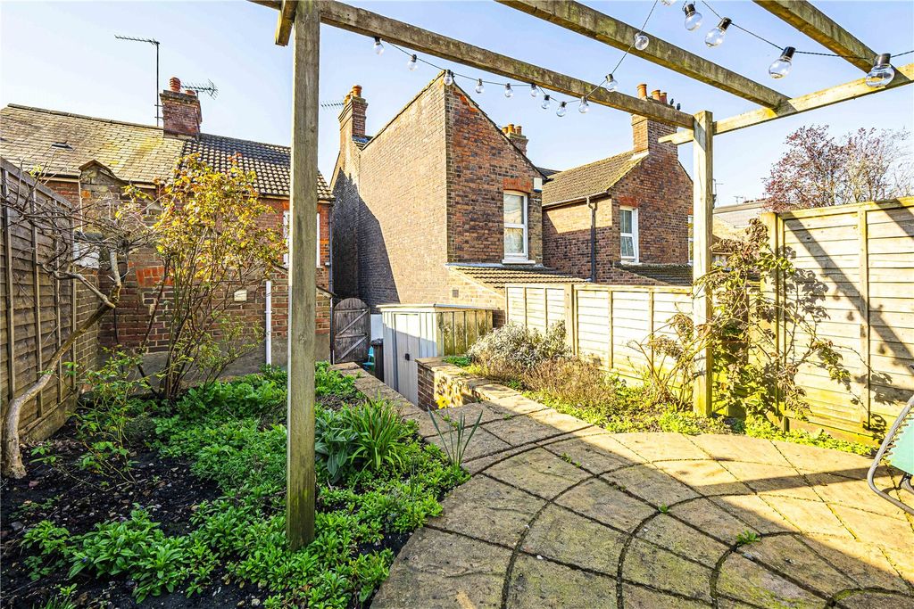 Additional image 14 of 2 bed semi-detached house for saleEbberns Road, Apsley, Hemel Hempstead, Hertfordshire HP3