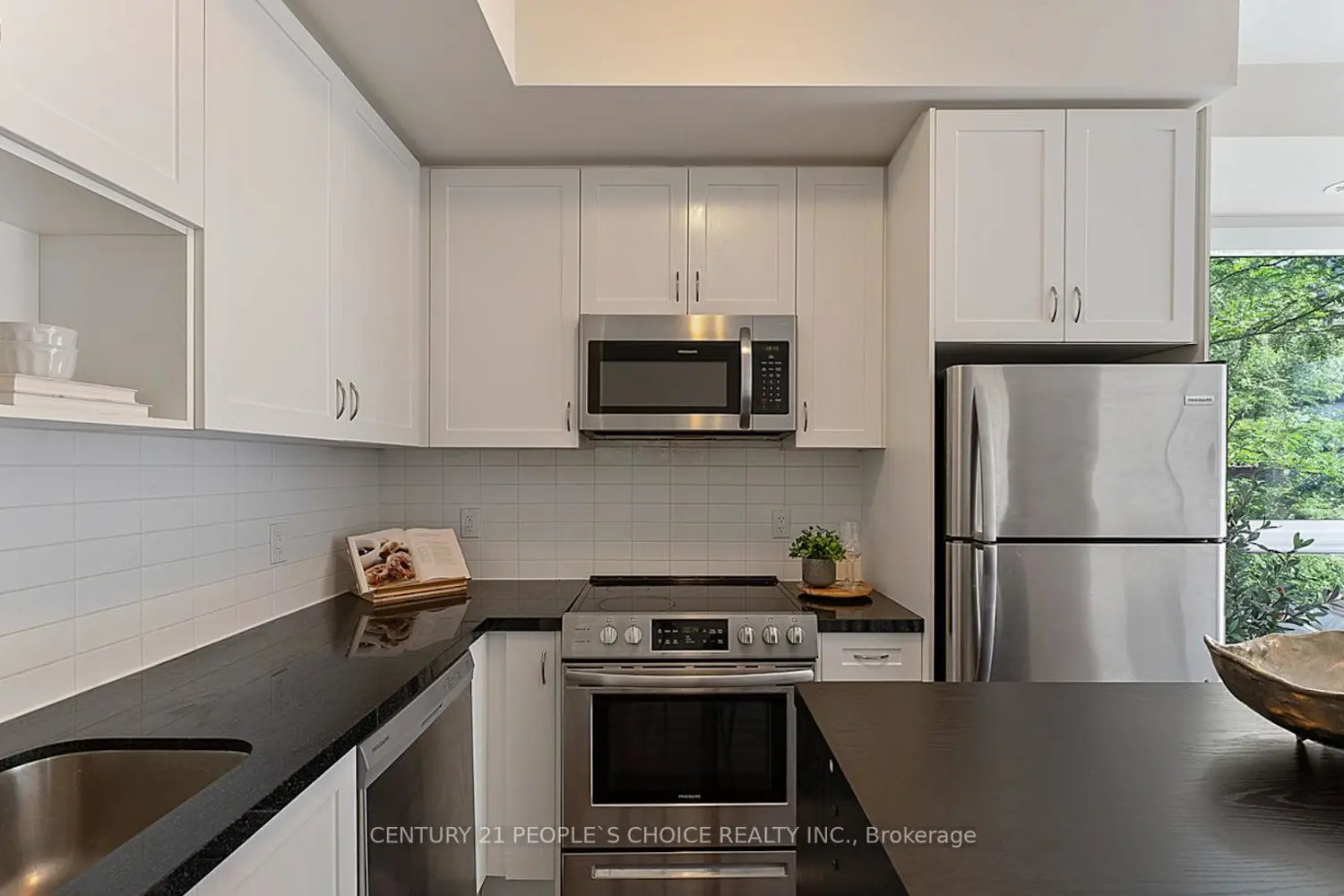 1110 Briar Hill Avenue 312 photo 5
