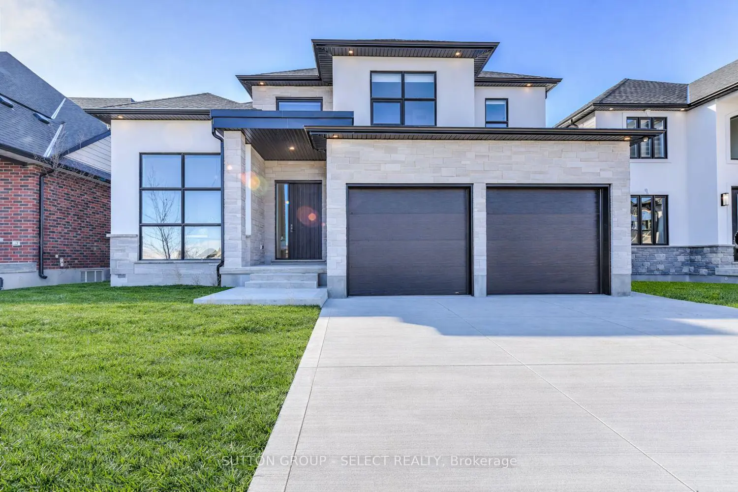 102 Silver Maple Circle