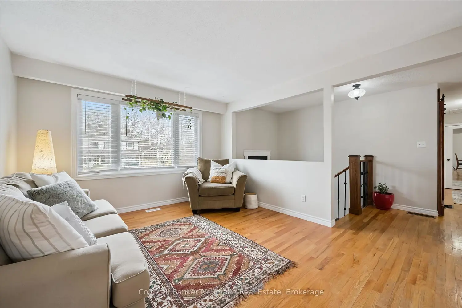 18 Gateway Drive photo 5