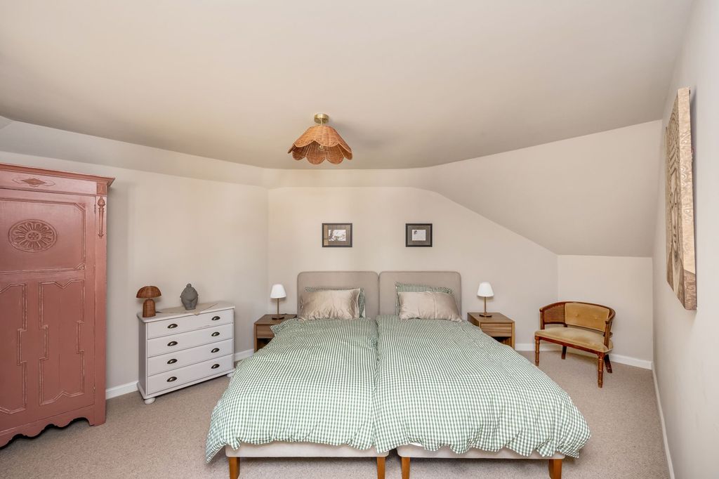 Additional image 25 of 5 bed detached house for saleWimlands Lane, Faygate RH12