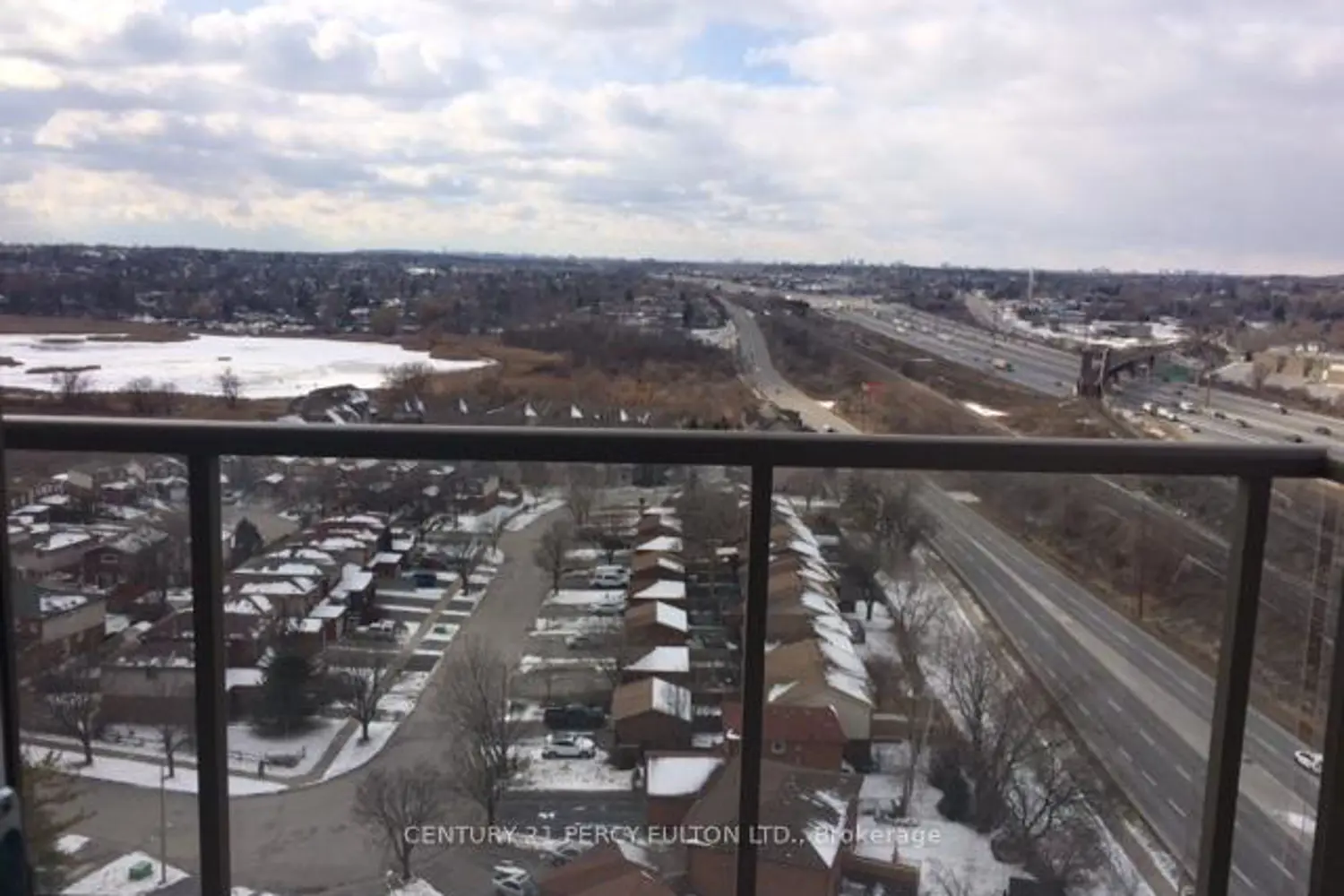 Additional image 11 of 1215 Bayly Street 1409