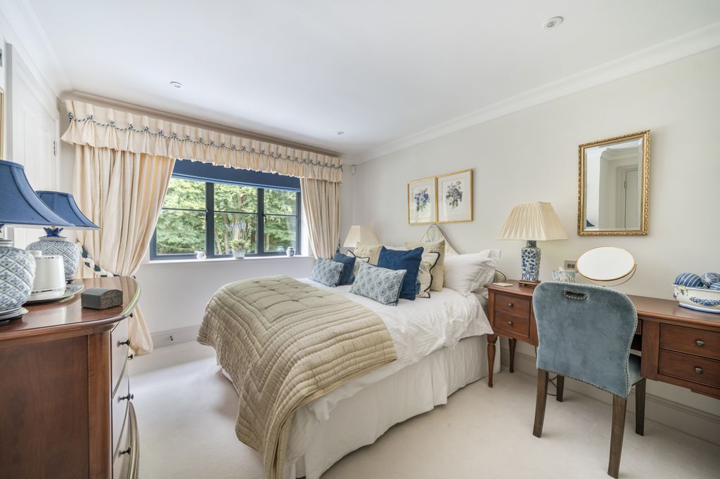 Additional image 5 of 4 bed detached house for saleBaskerville Drive, Hindhead GU26