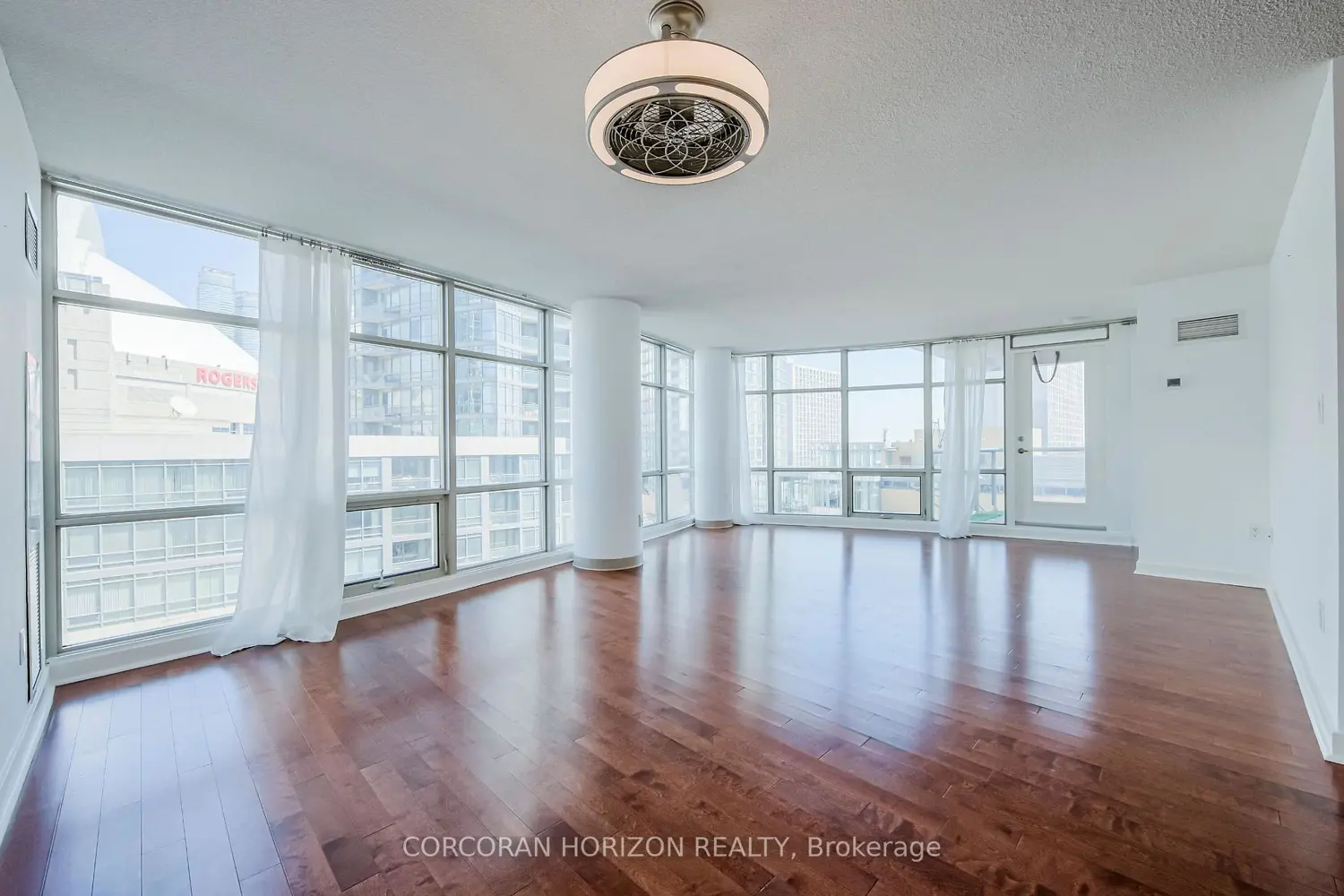 Additional image 4 of 10 Navy Wharf Court 609