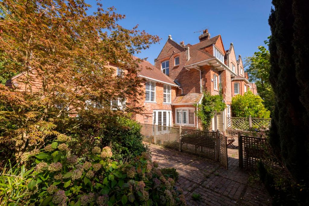 6 bed semi-detached house for saleEdenbridge Road, Hartfield TN7