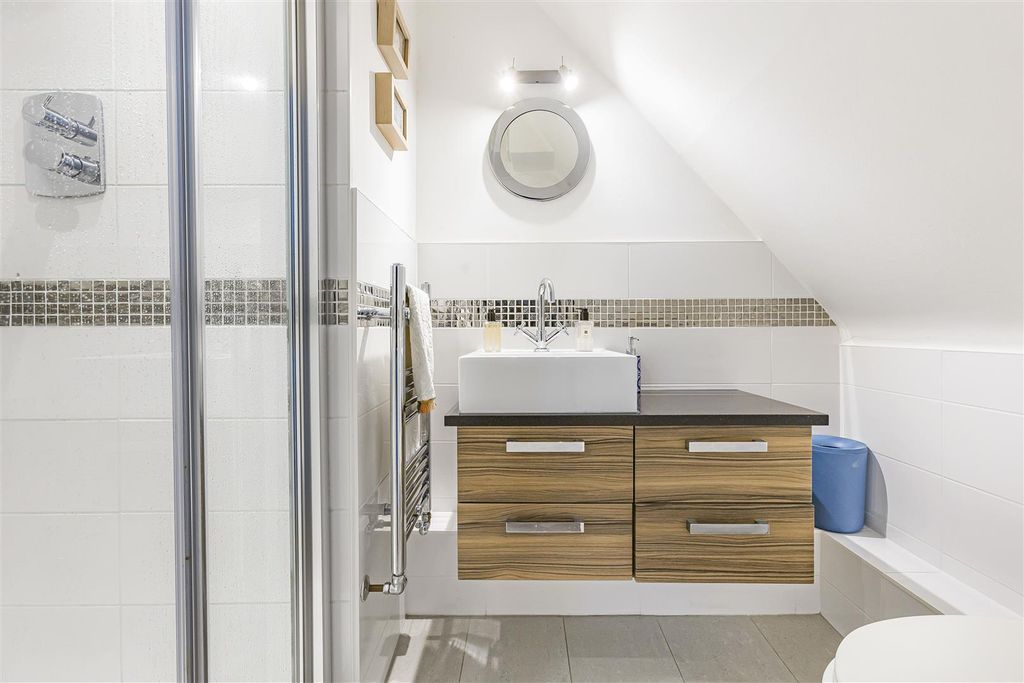 Additional image 30 of 6 bed detached house for saleHertingfordbury Road, Hertingfordbury, Hertford SG14