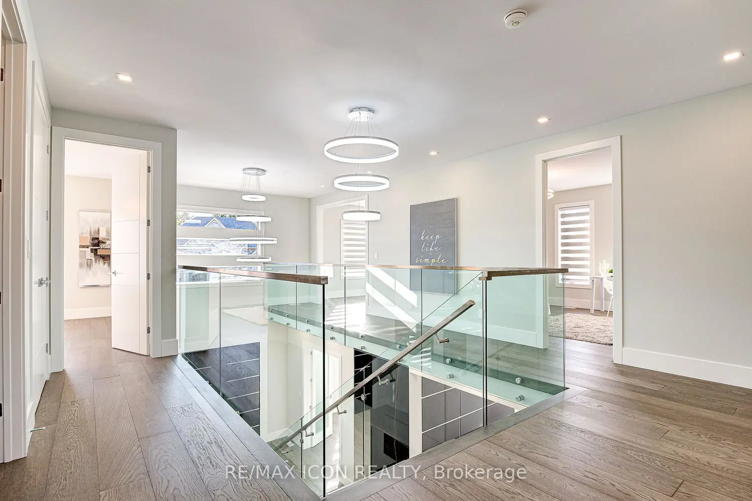 Additional image 4 of 685 Meadowsweet Avenue