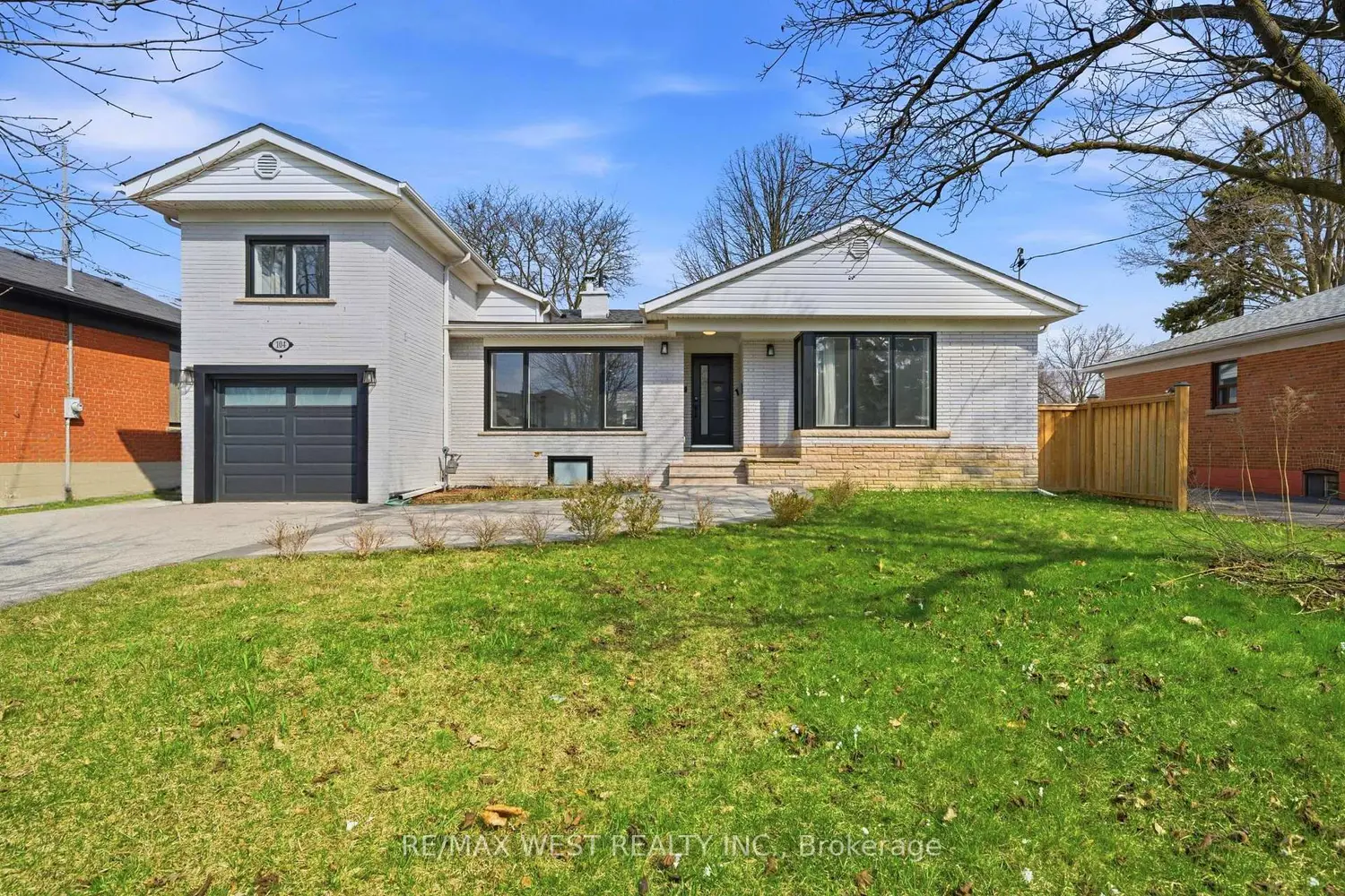 104 Great Oak Drive