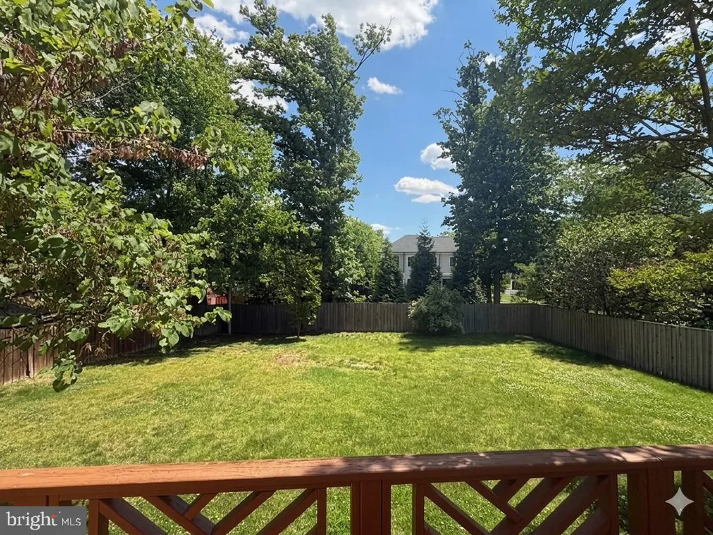 2373 Whitestone Hill Court, Falls Church, VA 22043