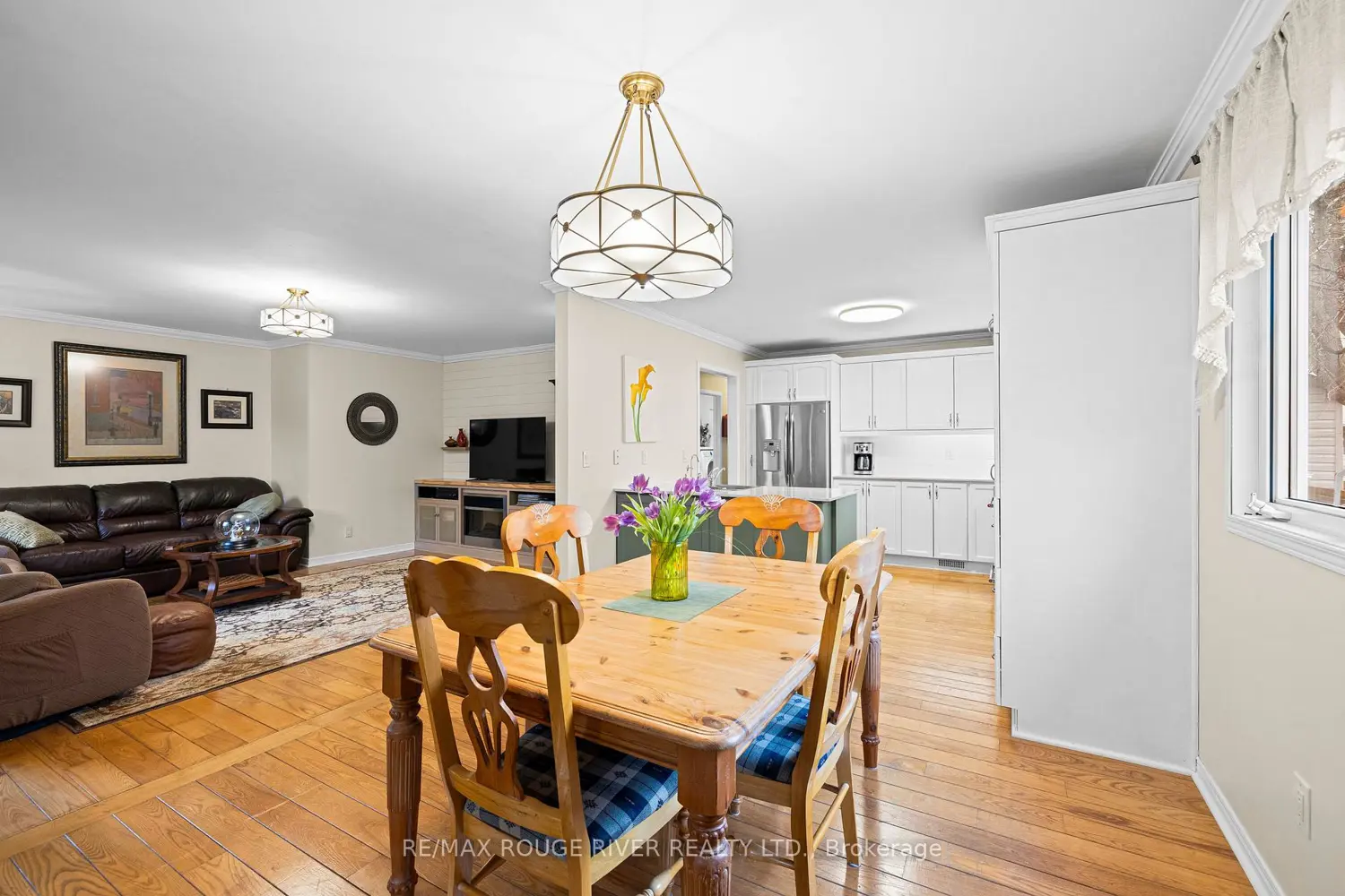 10126 Longsault Road 14 photo 3