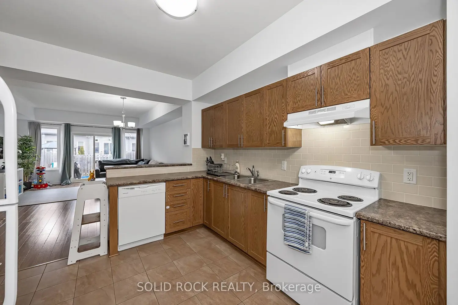40 Gordon Ferguson Place photo 3