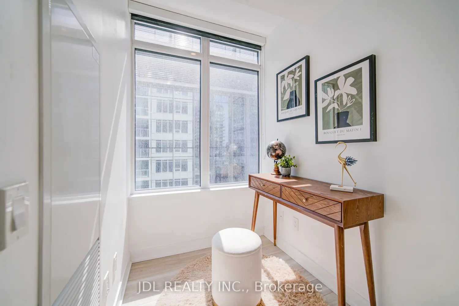 Additional image 8 of 17 Bathurst Street 902