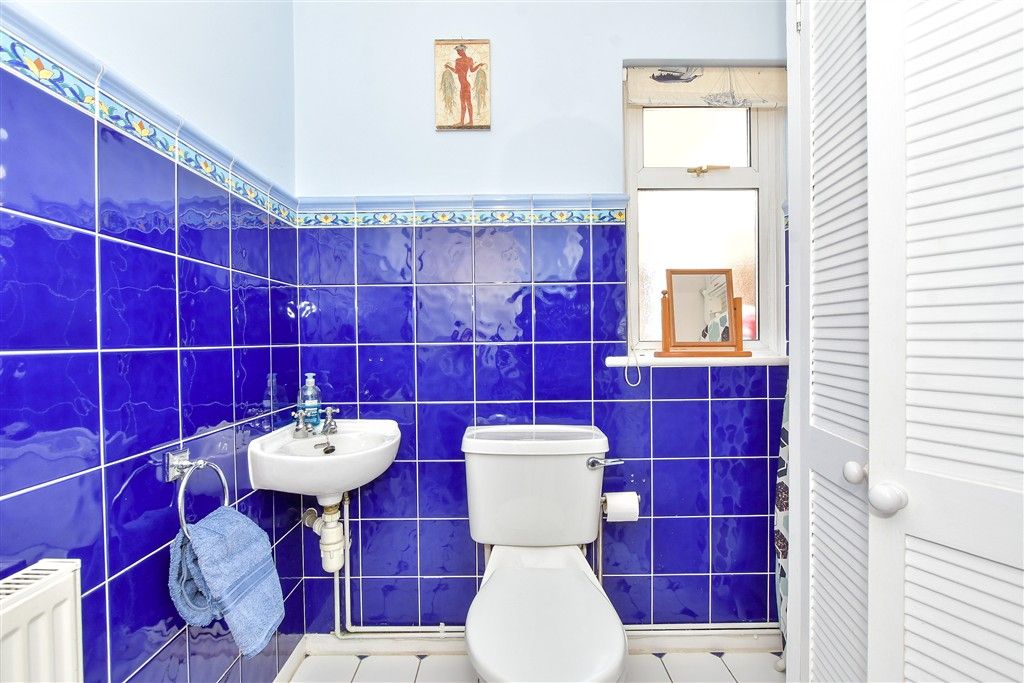 Additional image 6 of 5 bed detached house for saleLangbrook Close, Langstone, Havant, Hampshire PO9