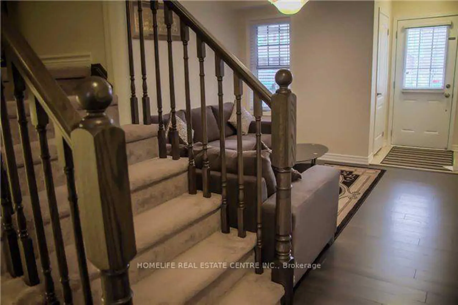 45 Lothbury Drive photo 2