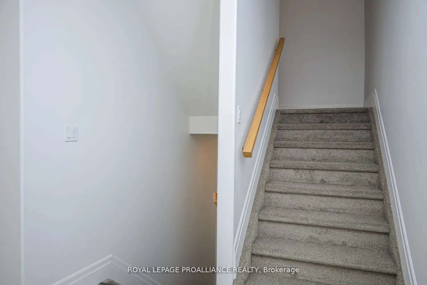 13 Markland Avenue photo 3