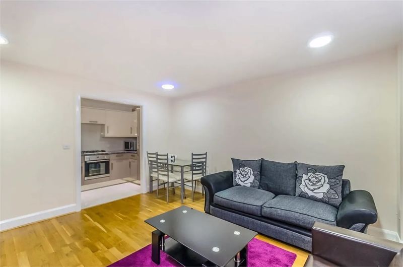 2 bed flat for saleKenton Road, Harrow HA3