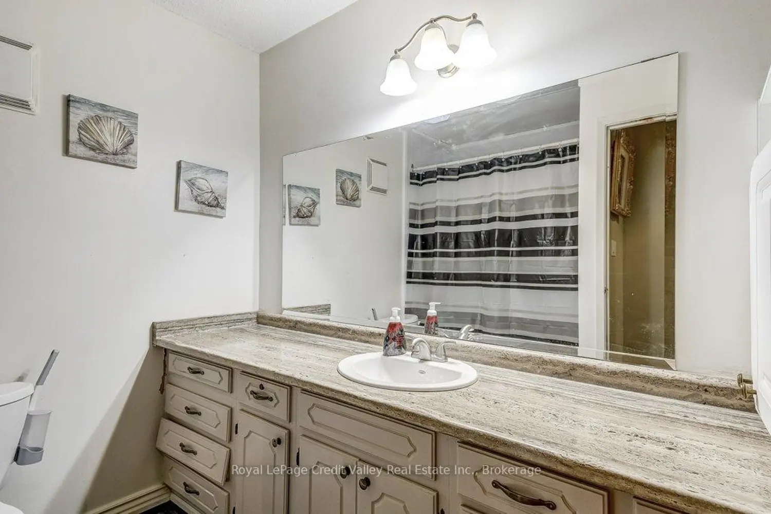 Additional image 16 of 6 Shettleston Drive 302