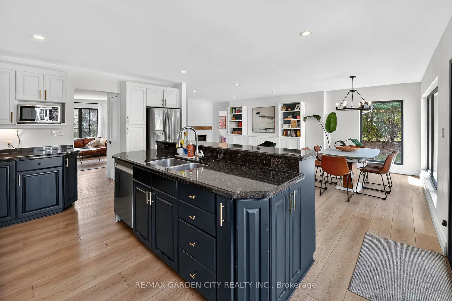 377 Canboro Road photo 2