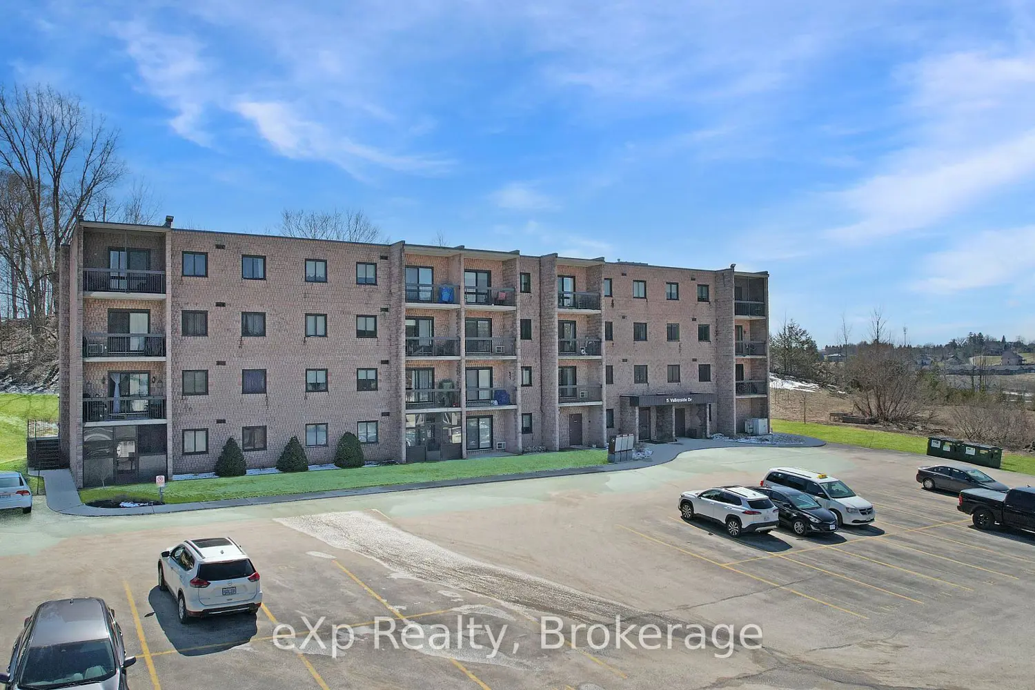 5 Valleyside Drive 402