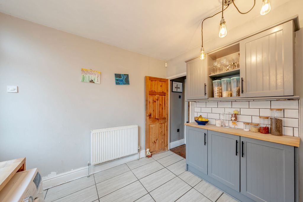 Additional image 5 of 2 bed terraced house for saleBachelor Gardens, Harrogate HG1