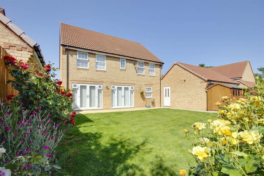 Additional image 5 of 4 bed detached house for saleField View Drive, Hessle HU13