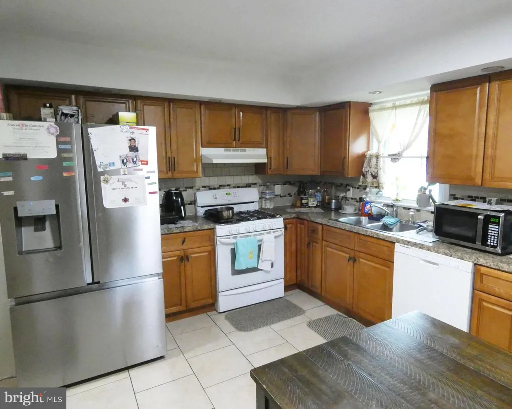 Additional image 13 of 256 H Street, Carneys Point, NJ 08069