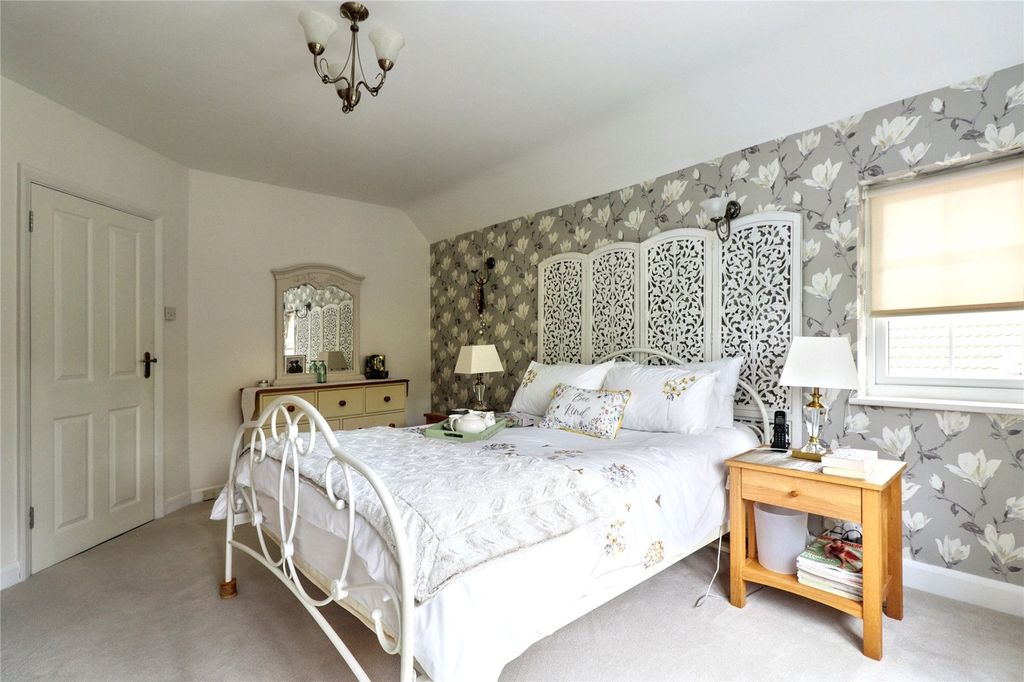 Additional image 28 of 5 bed detached house for saleRyedale, Gallipot Hill, Hartfield TN7