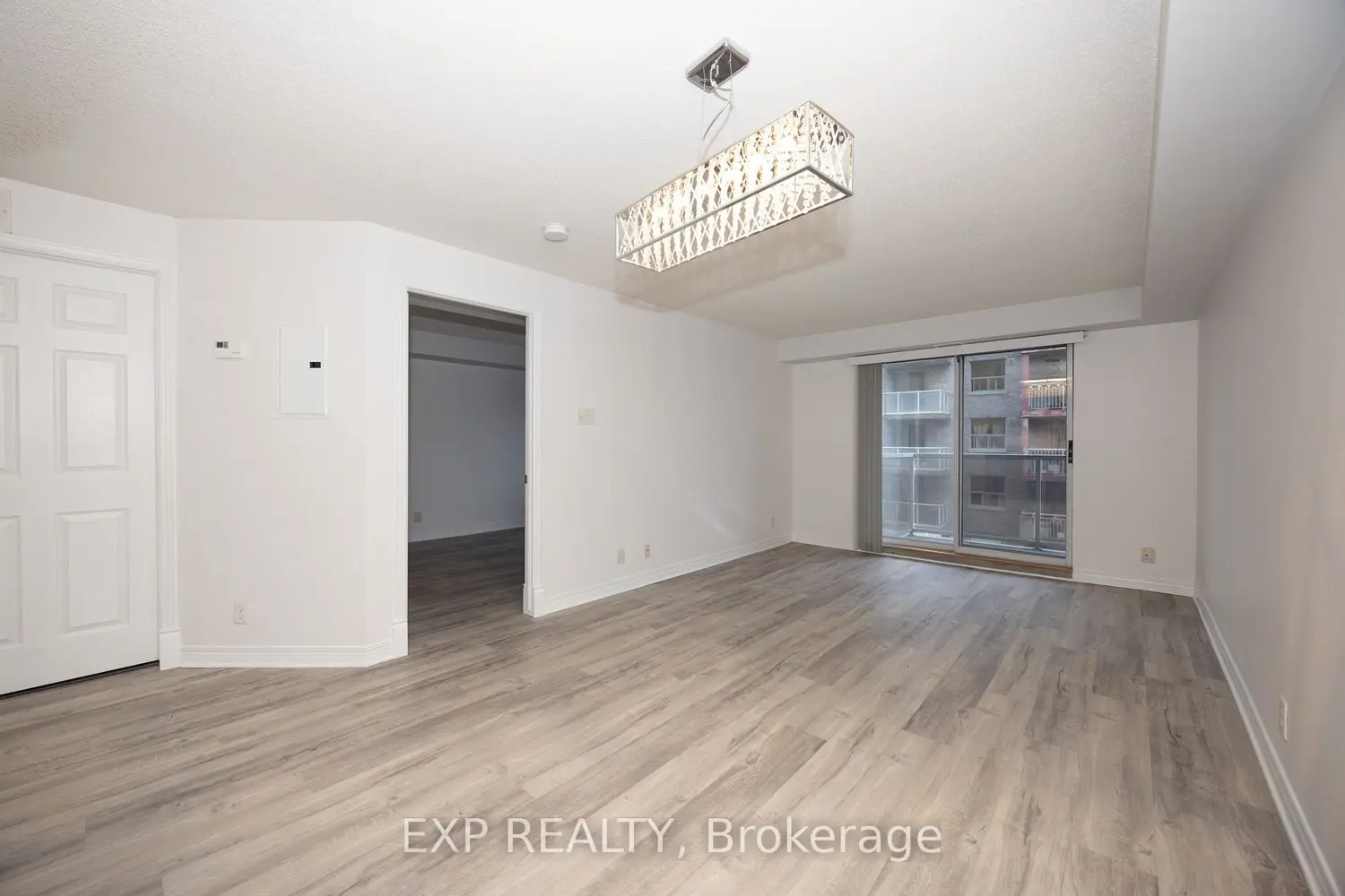 Additional image 11 of 429 Somerset Street 803