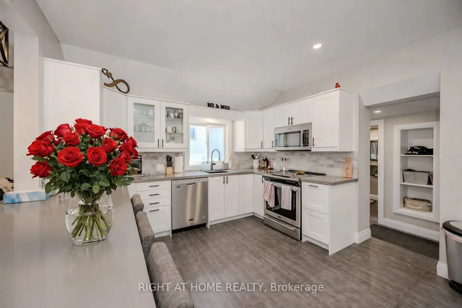 126 Poplar Avenue photo 3
