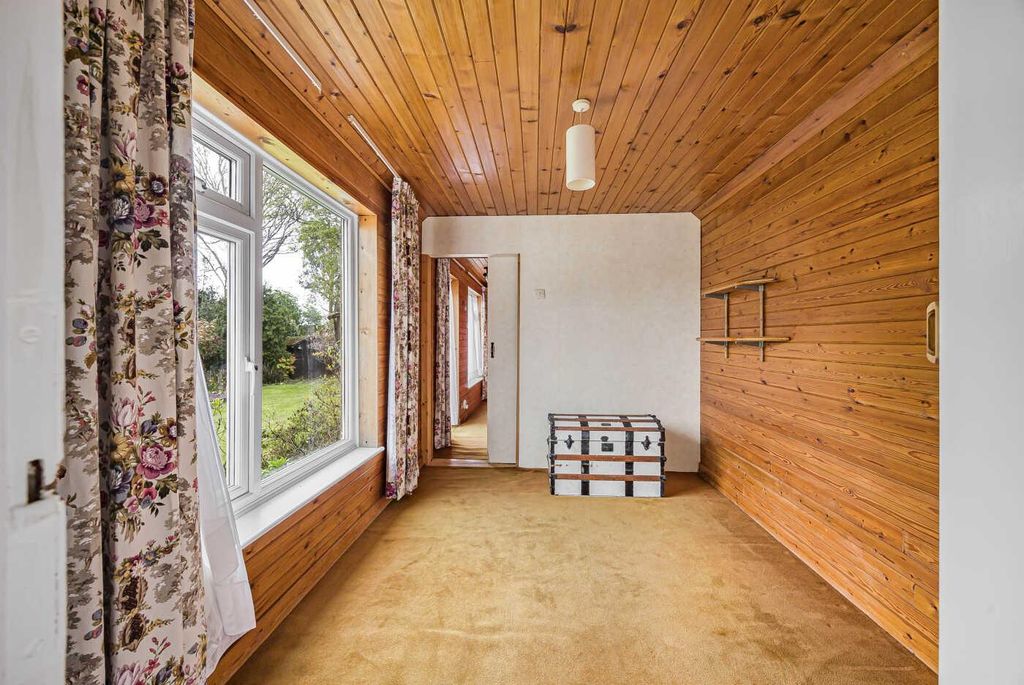 Additional image 13 of 3 bed detached bungalow for saleGreys Road, Henley-On-Thames RG9