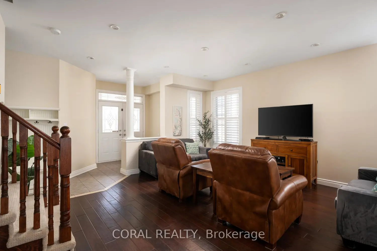 48 Hawstead Crescent photo 2