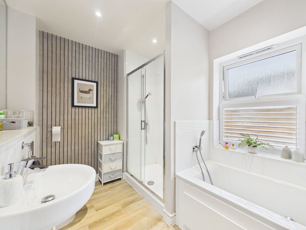 Additional image 7 of 5 bed detached house for saleTimms Close, Horsham, West Sussex RH12