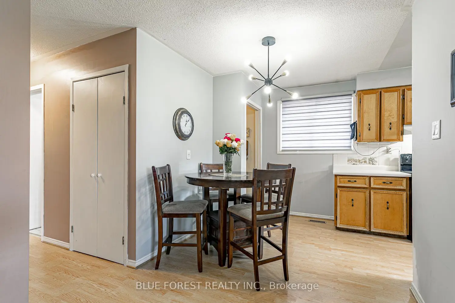 7 Raven Avenue photo 3