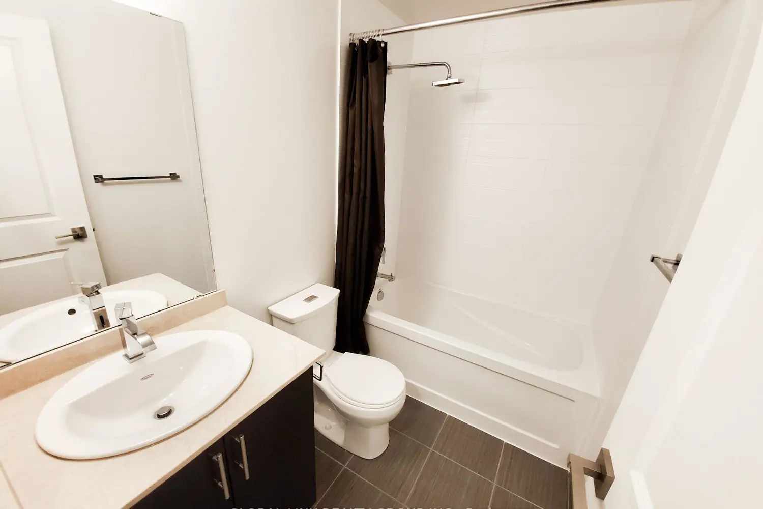 Additional image 5 of 7161 Yonge Street 2632