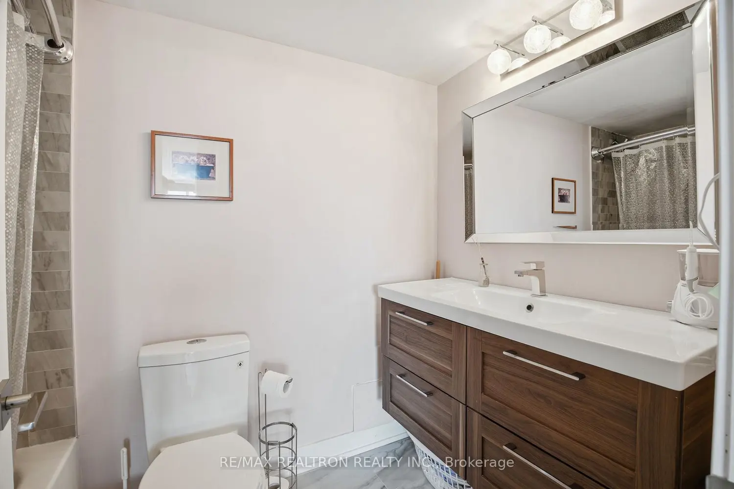 Additional image 9 of 3000 Bathurst Street 908